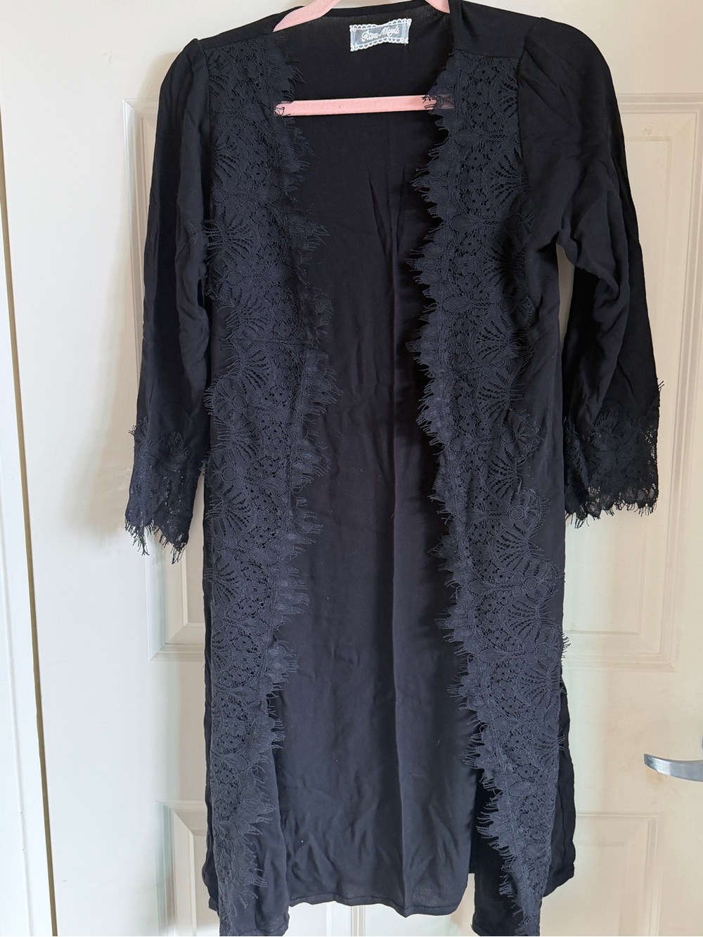 Risa Magli Japan Wide Lace Trim Robe